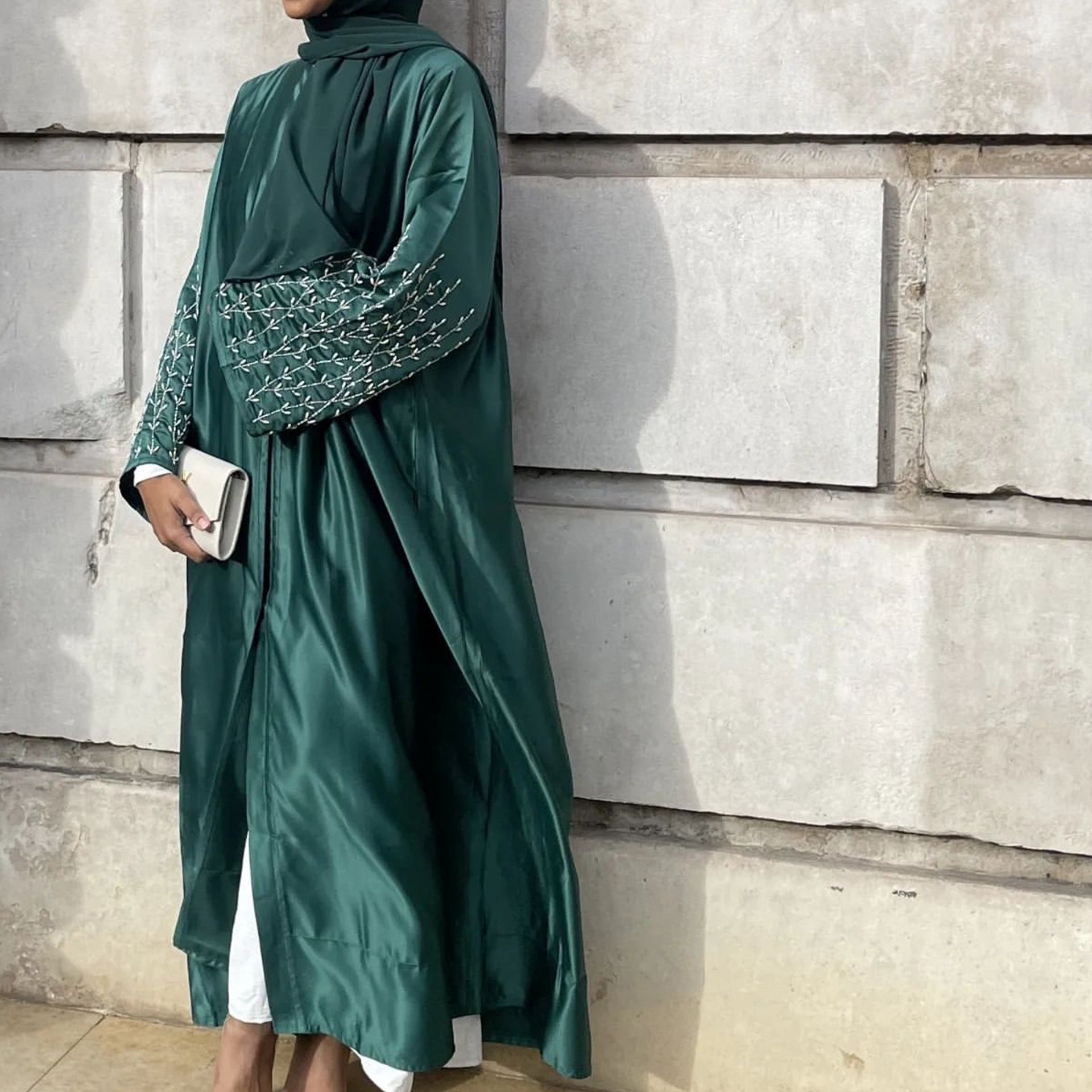 Islamic traditional dress Kaftan Abaya robe burqa (On Hand)