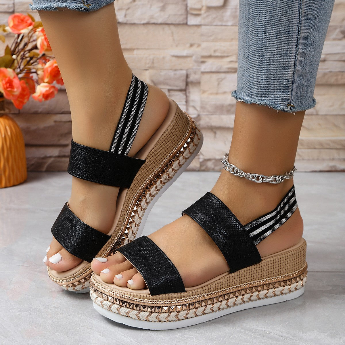 Summer Chic: Thick-Sole Fish-Mouth Platform Sandals