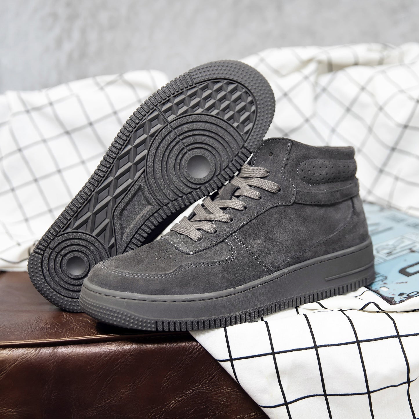 Men's High-Top Velvet Martin Boots – British Style Casual Winter Sneakers