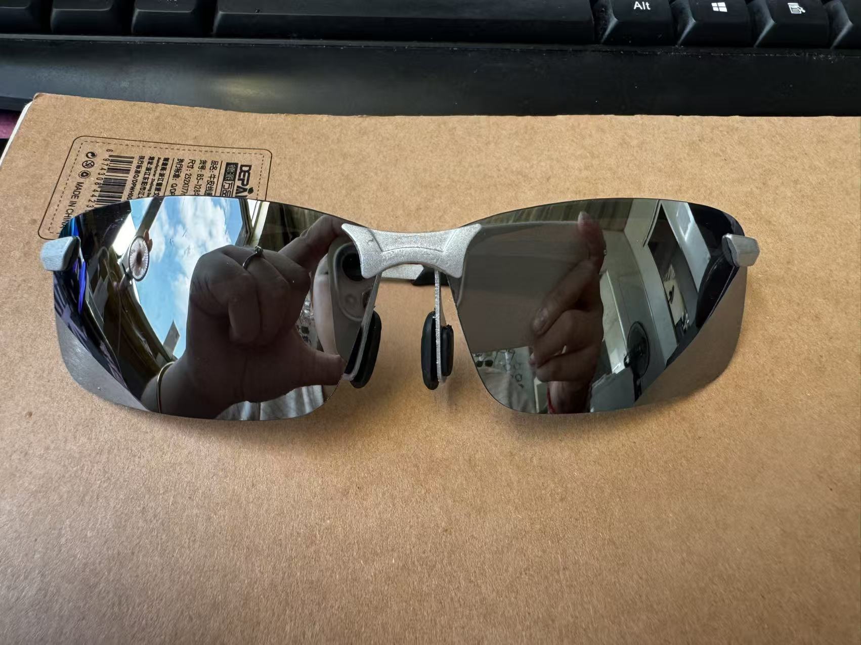 Mens Color-Changing Polarized Sunglasses  Day & Night Driving & Fishing Glasses