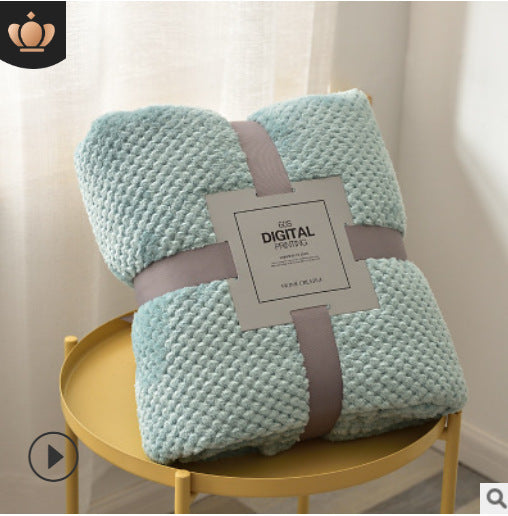 Pineapple Plaid White Thickened Coral Fleece Sofa Blanket