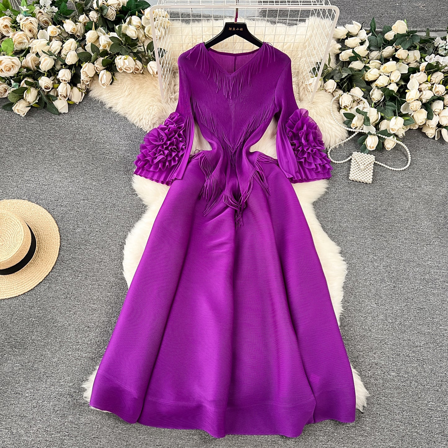 Elegant  Court-Style Tassel V-Neck Pleated Dress