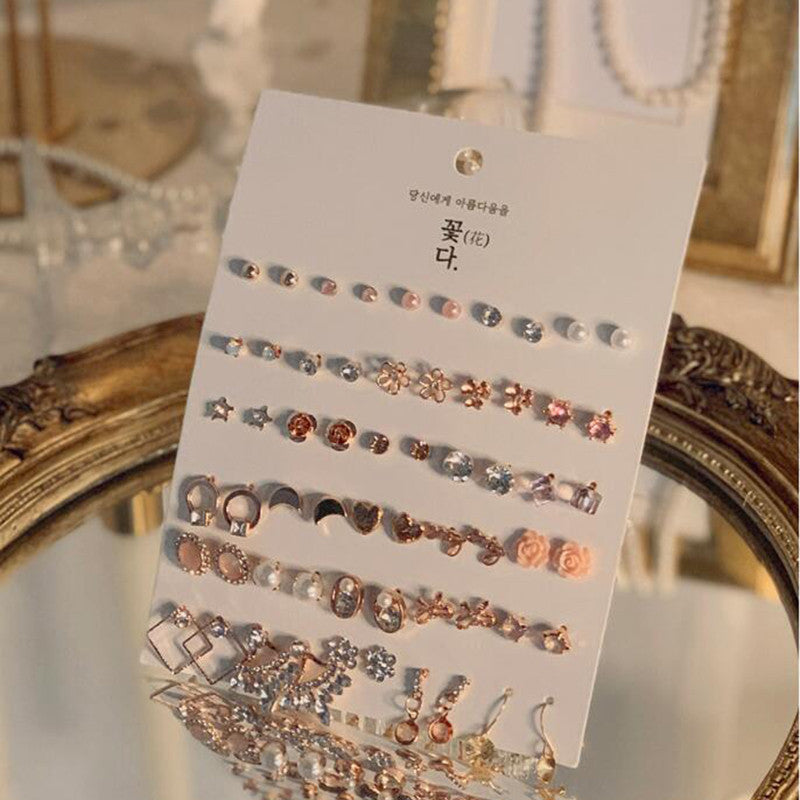 Pearl Stud Earrings Set – 30 Pairs Fashion Earrings for Women