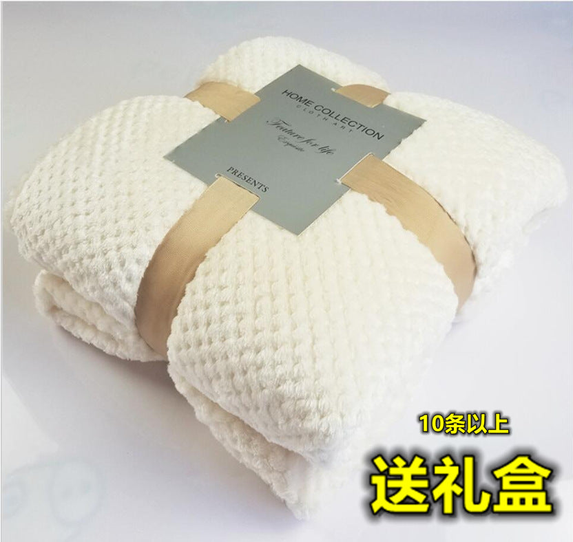Pineapple Plaid White Thickened Coral Fleece Sofa Blanket