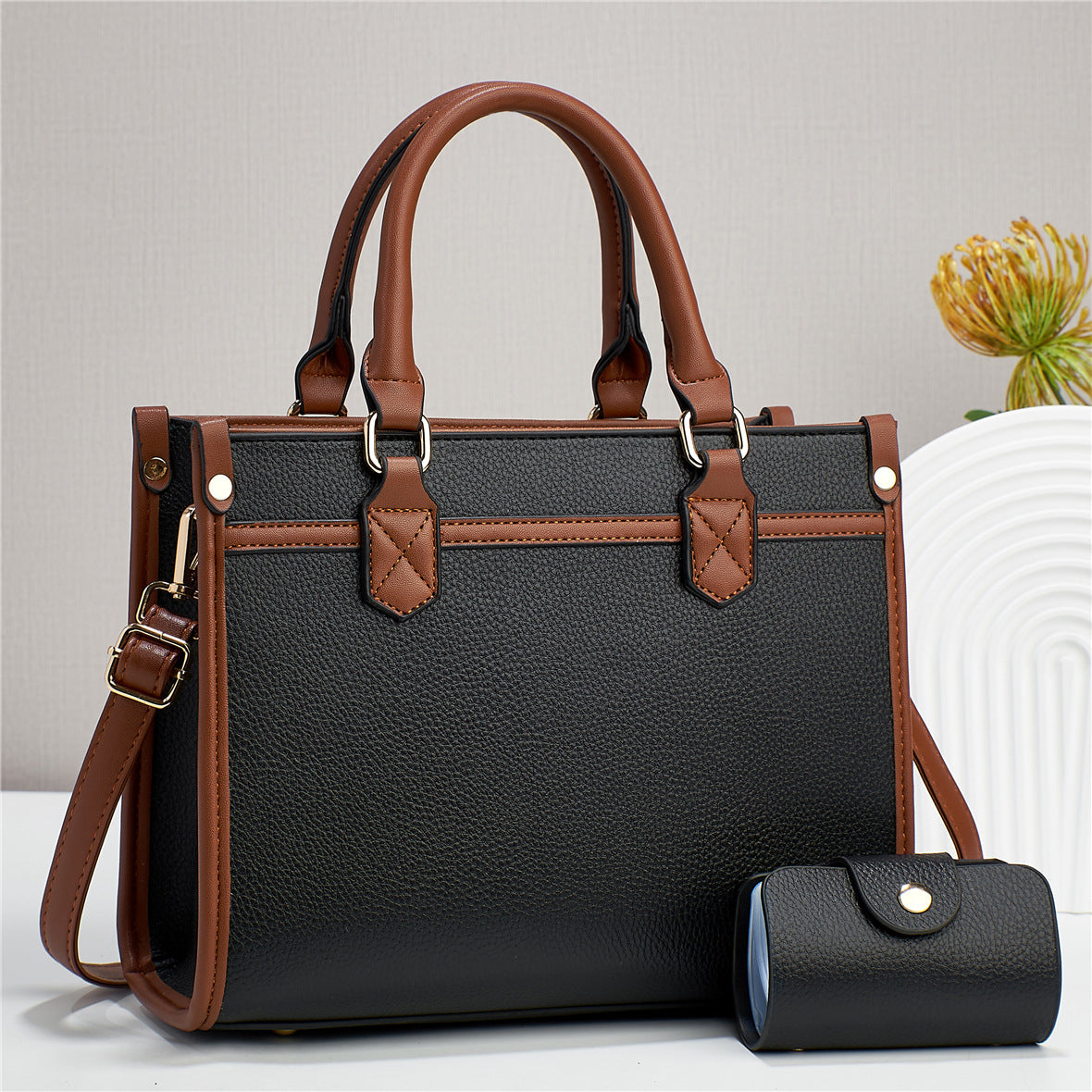 New ladies handbag large capacity