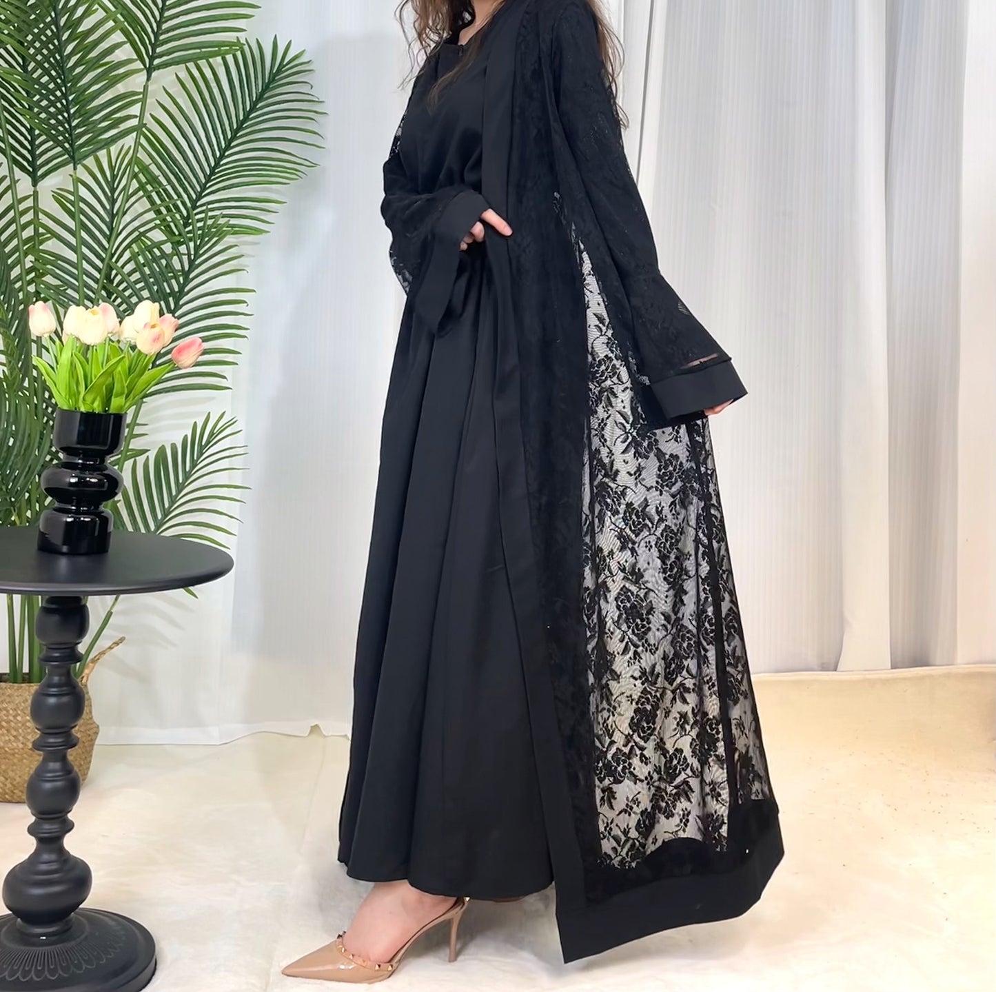 Islamic traditional dress Kaftan Abaya robe burqa