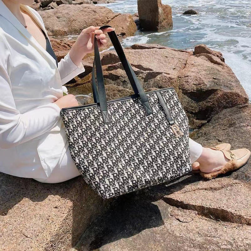 Casual college style women's backpack