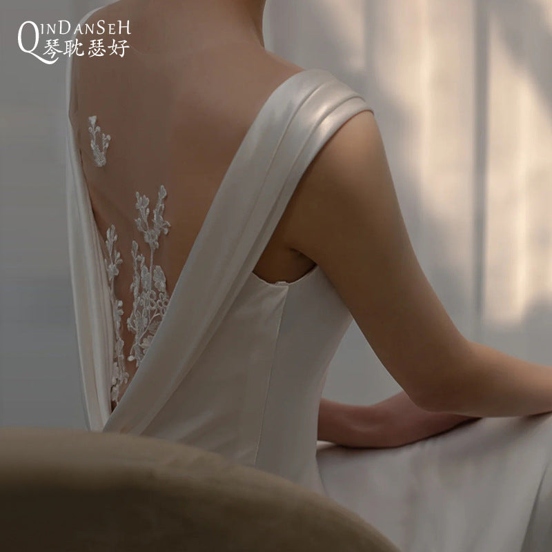 French satin light bridal fishtail niche design  white wedding dress
