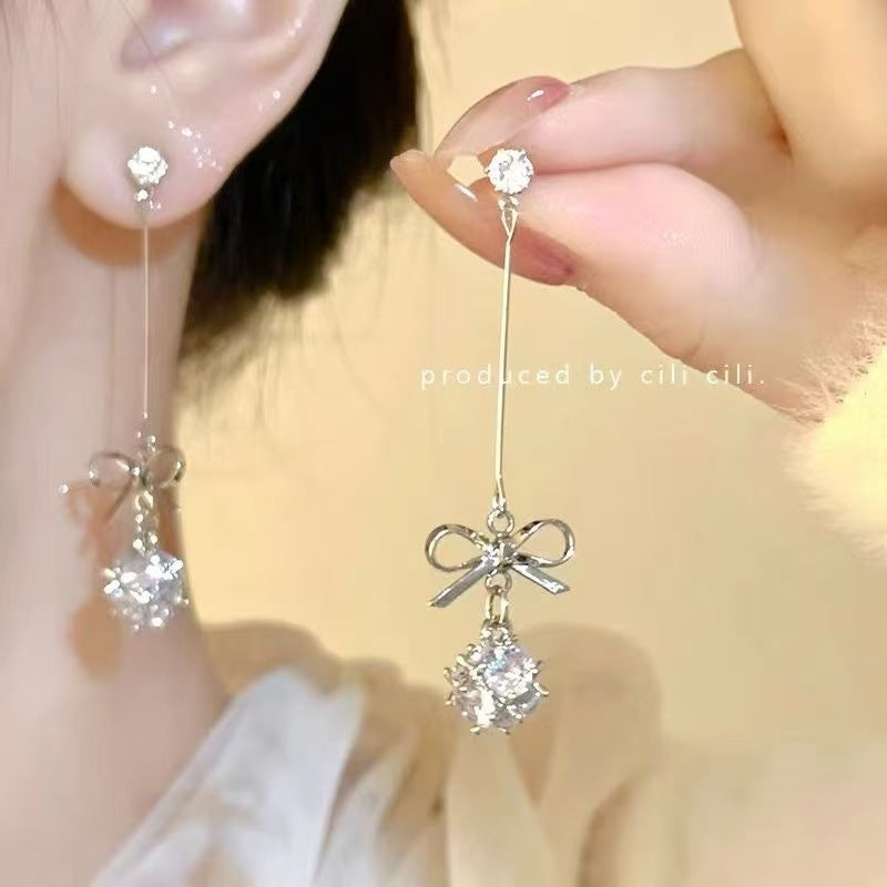 Super Flash Rhinestone Goddess Stud Earrings