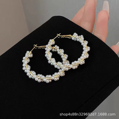 High-end light luxury temperament circle pearl earrings