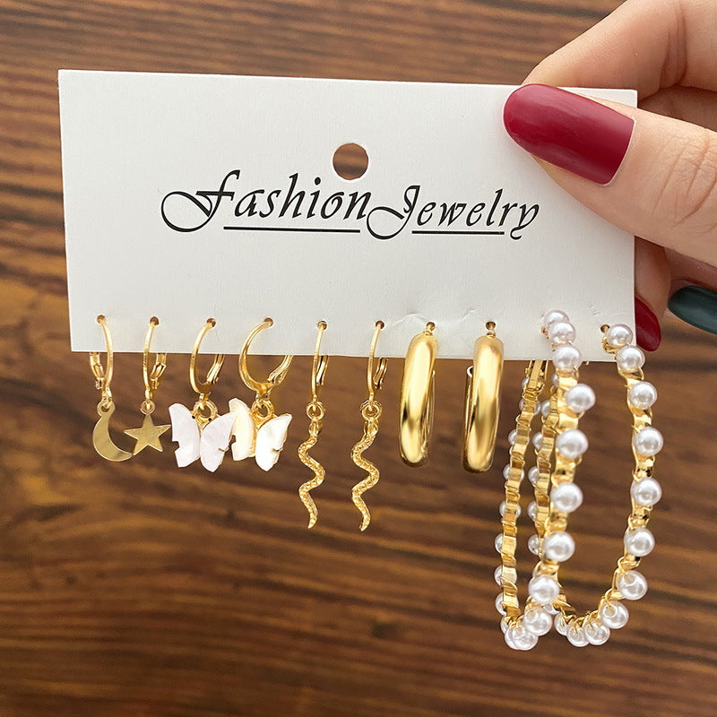 Pearl earring set with diamonds