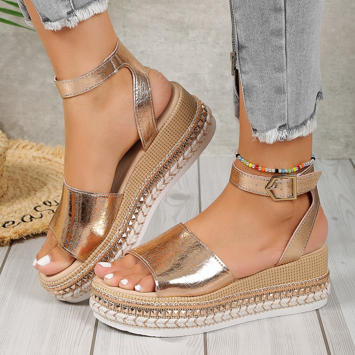 Summer Chic: Thick-Sole Fish-Mouth Platform Sandals