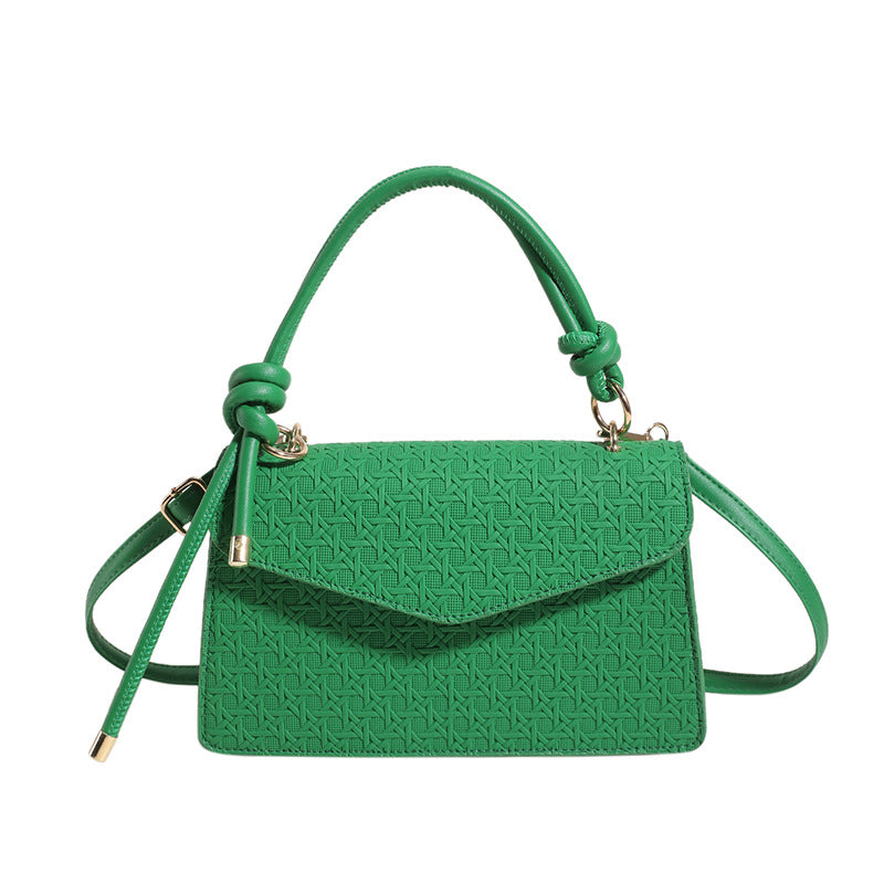 Small Square Shoulder Bag: Vintage Charm for Winter