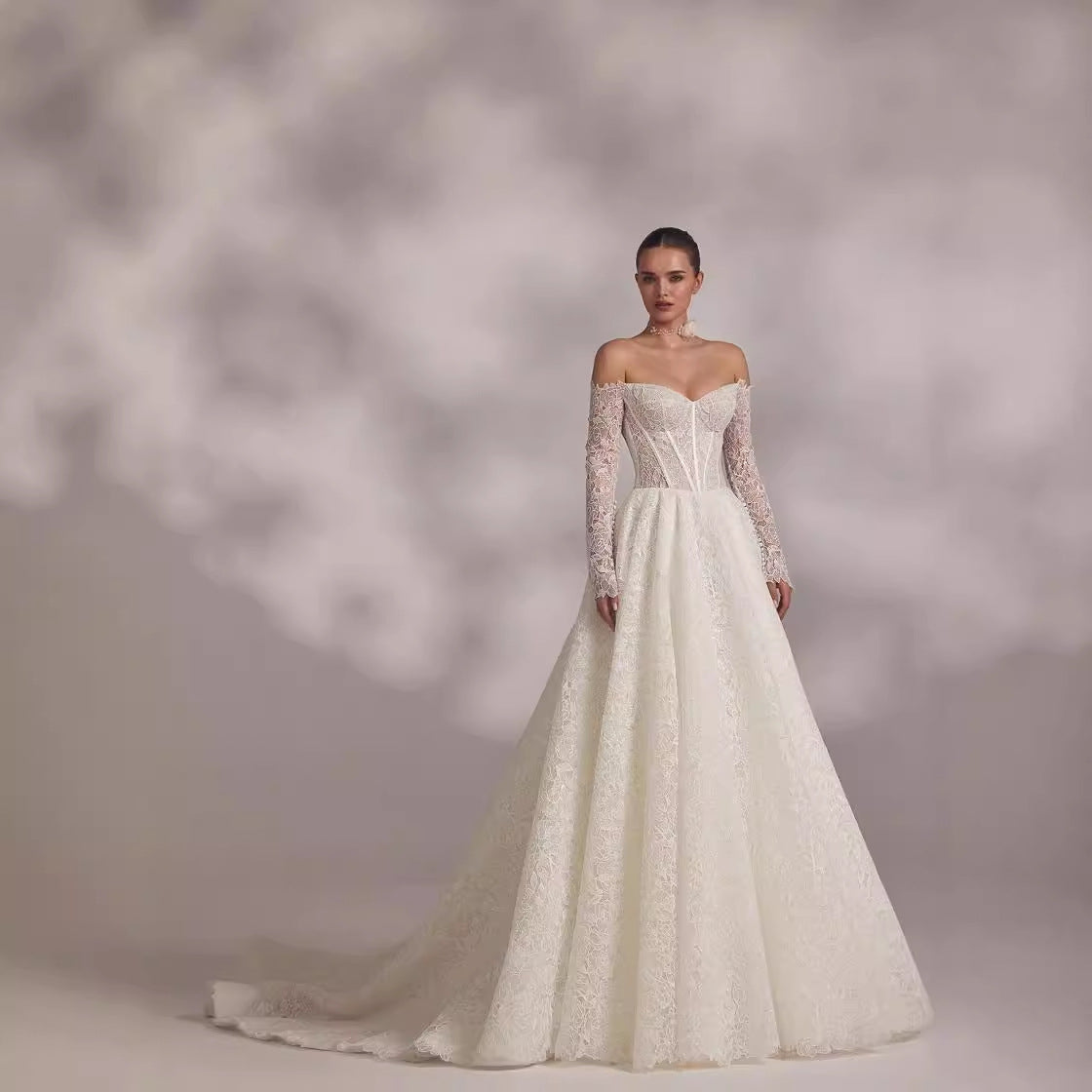 Bandeau main bride trail french style wedding dress