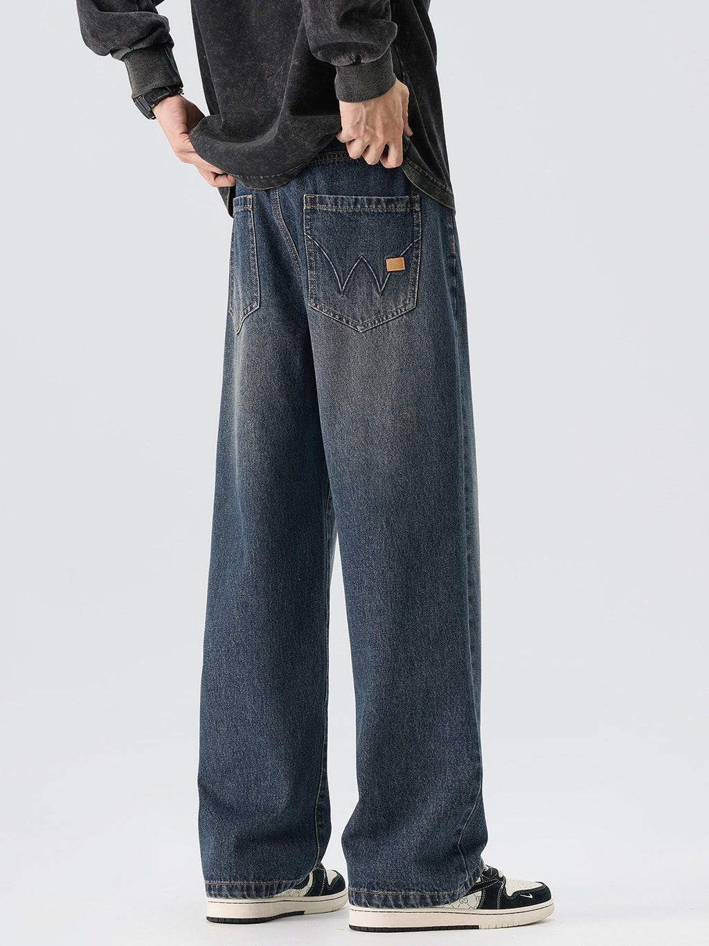 Men’s Loose Wide-Leg Straight Jeans