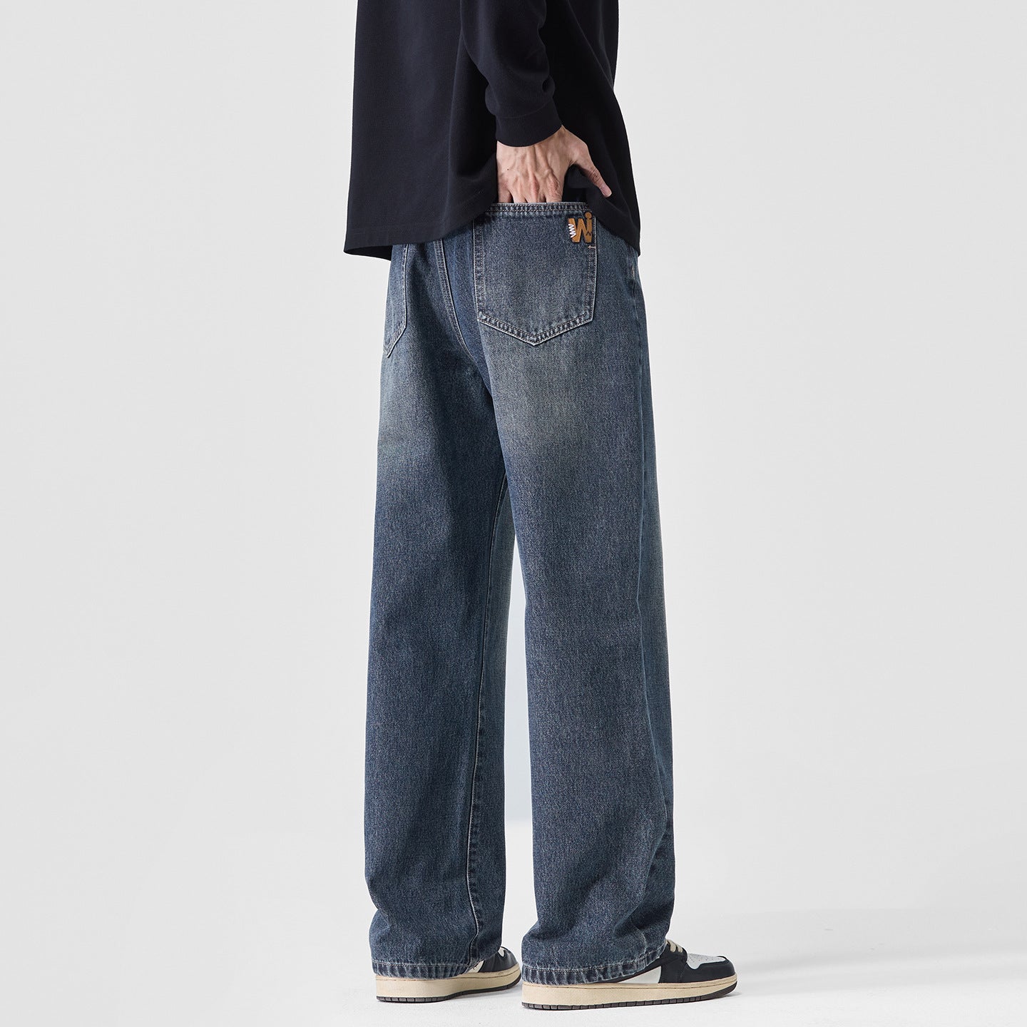 Men’s Loose Wide-Leg Straight Jeans