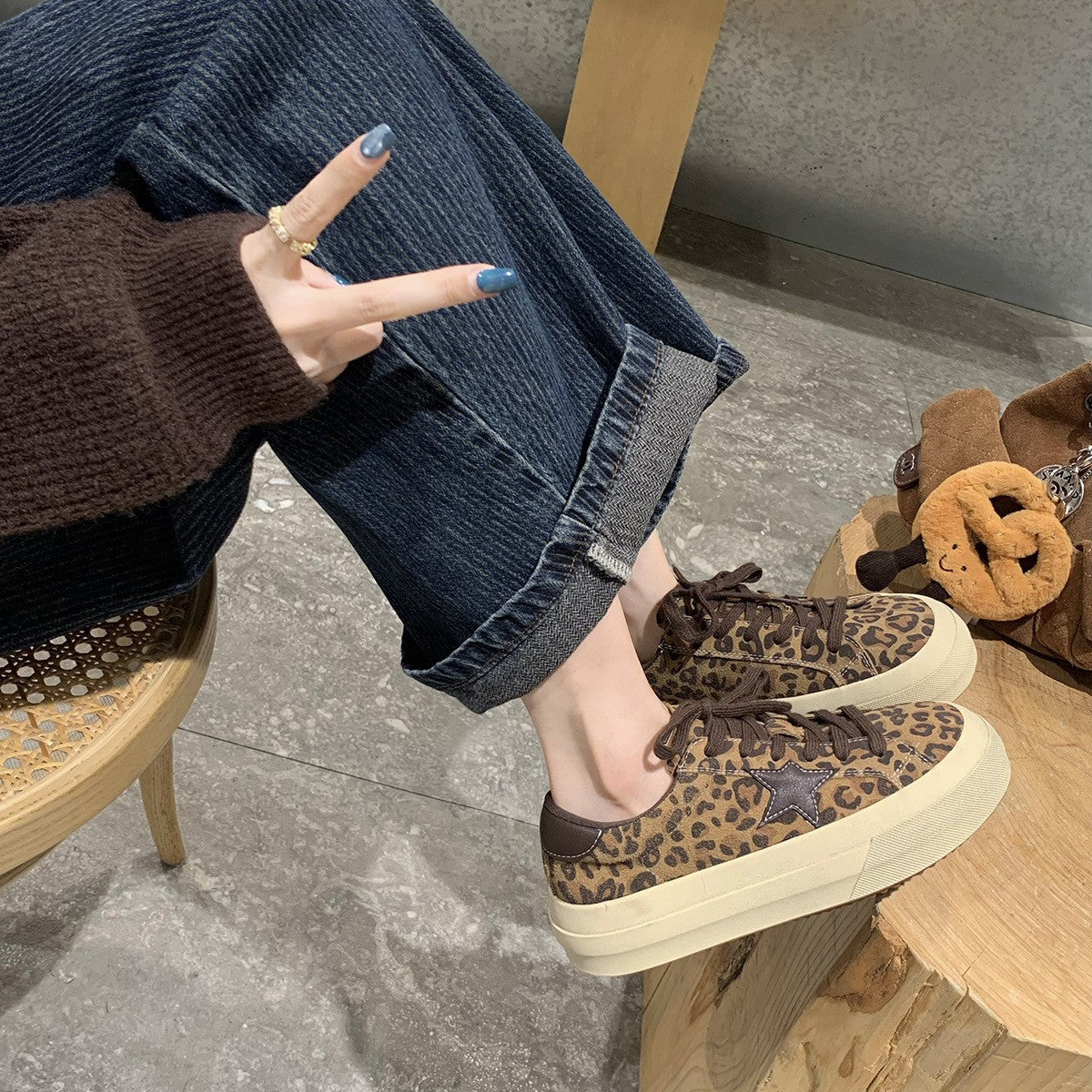 Grape Mama Height-Increasing Leopard Print Sneakers