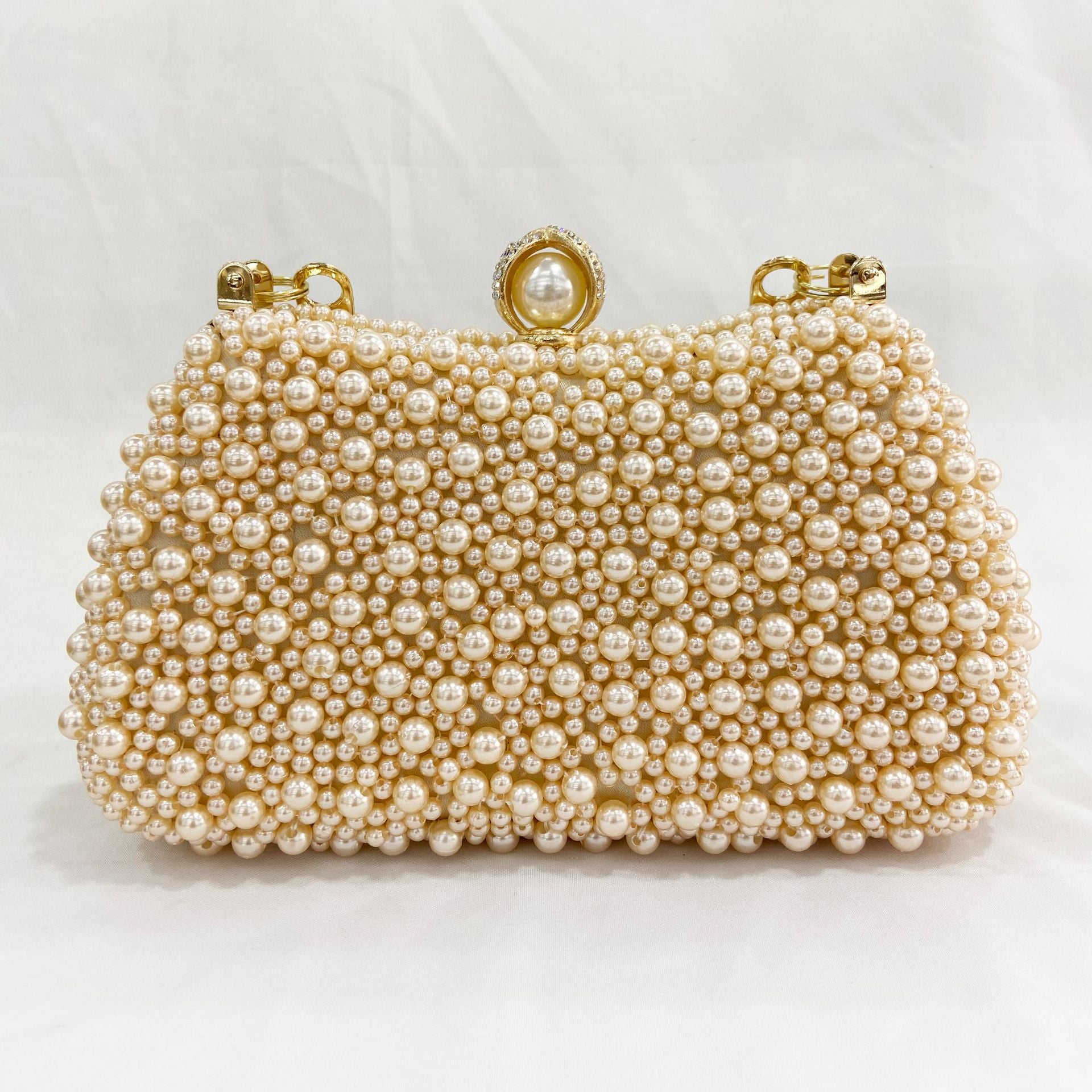 Dazzling Dinner Handbag: A Luxurious Accessory for Memorable Nights