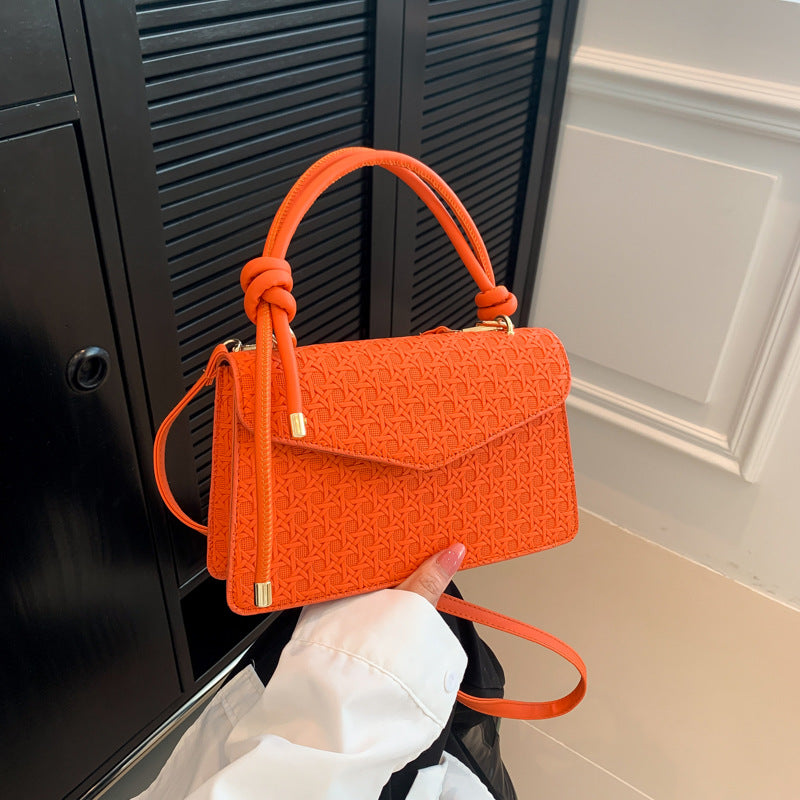Small Square Shoulder Bag: Vintage Charm for Winter