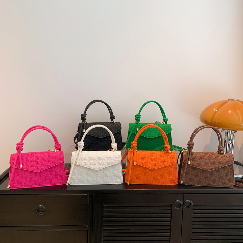 Small Square Shoulder Bag: Vintage Charm for Winter