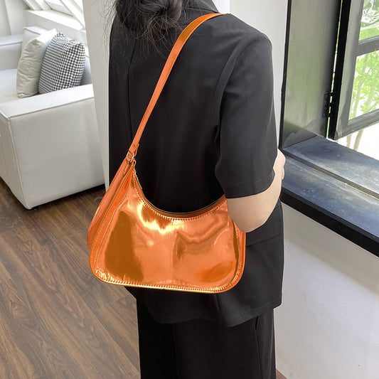 Stylish and Functional: Niche Armpit Handbag for Commuter