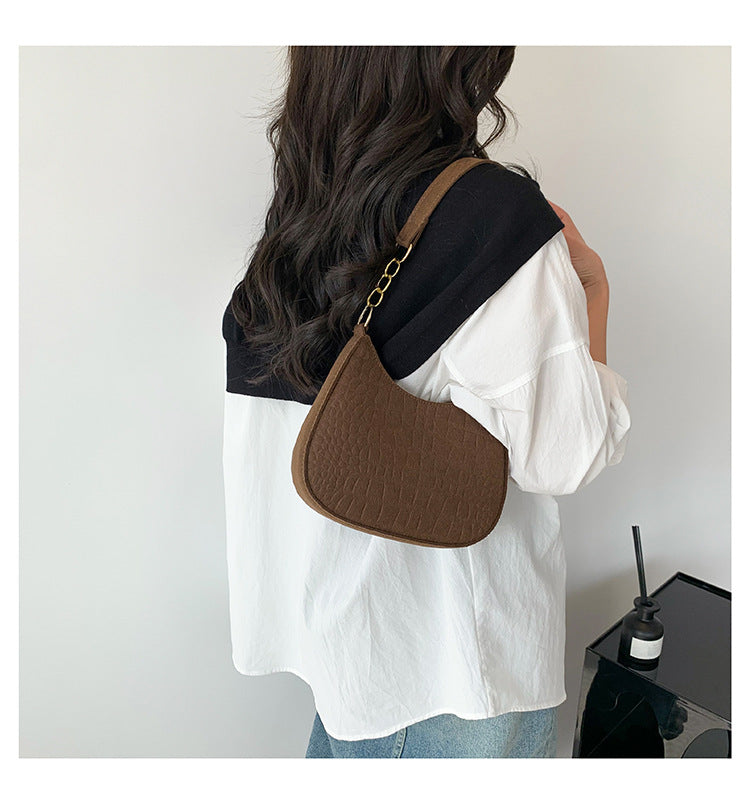 Casual Handheld Armpit Bag: Trendy Fashion Shoulder Crescent