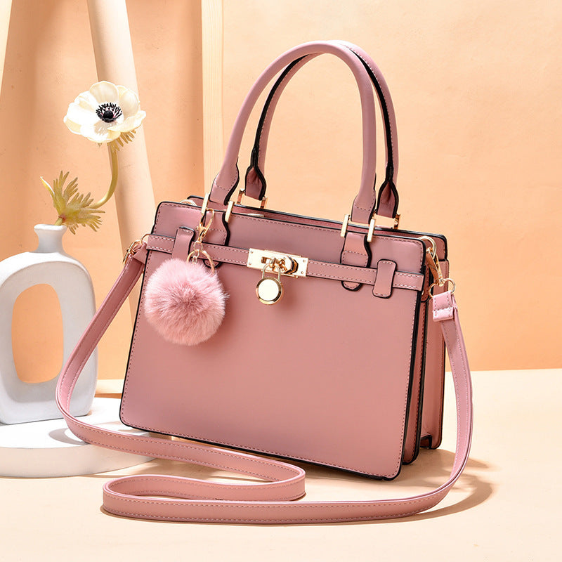 Trendy Shoulder Messenger Bag: Simple Yet Stylish for Spring