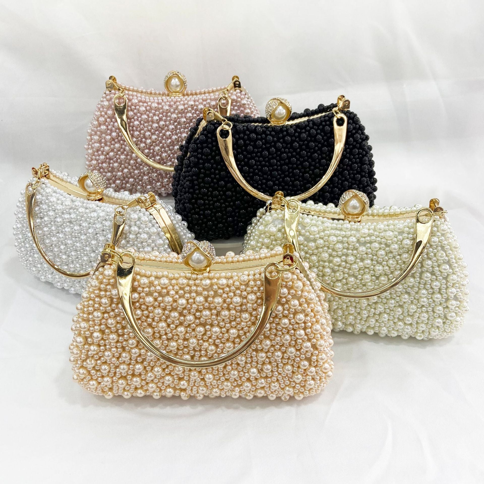 Dazzling Dinner Handbag: A Luxurious Accessory for Memorable Nights