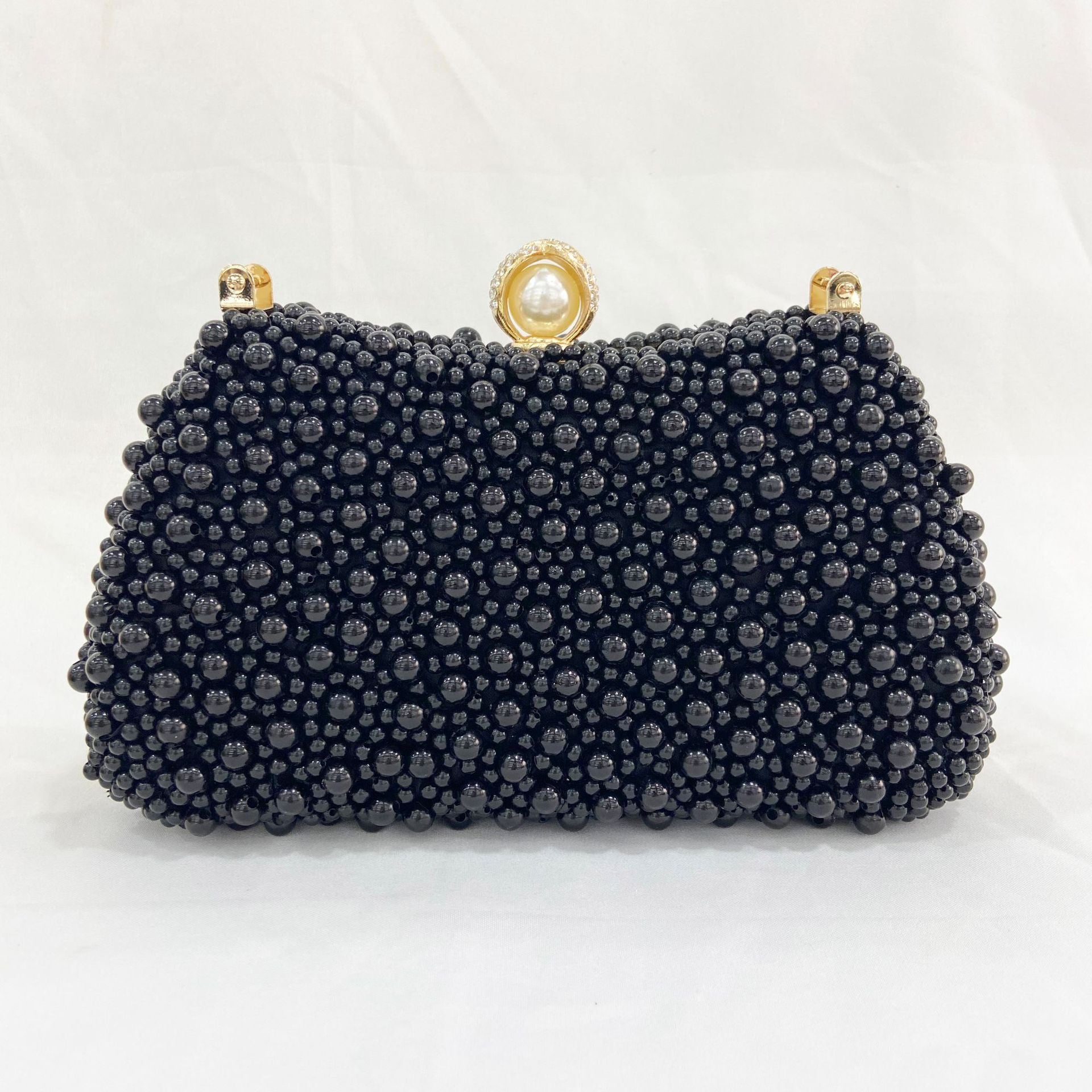 Dazzling Dinner Handbag: A Luxurious Accessory for Memorable Nights