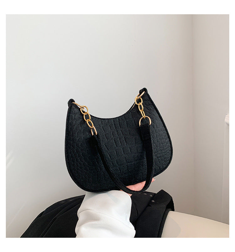 Casual Handheld Armpit Bag: Trendy Fashion Shoulder Crescent