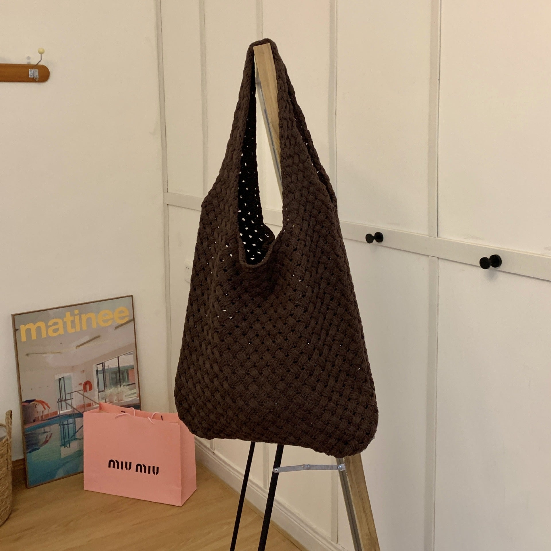 Handwoven Shoulder Bag: Retro Vintage Tote for Women's Fashion