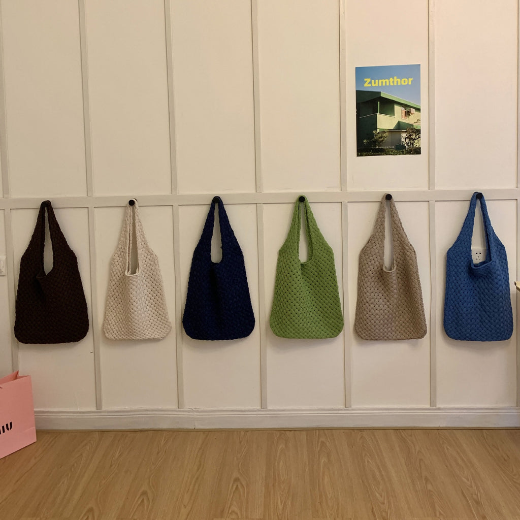 Handwoven Shoulder Bag: Retro Vintage Tote for Women's Fashion