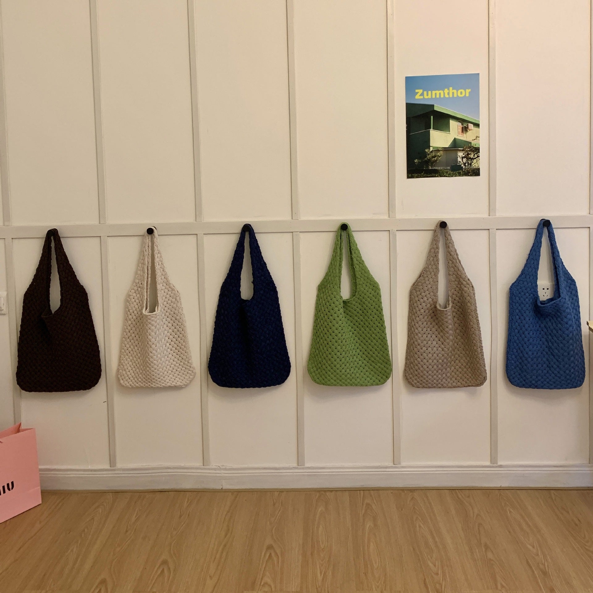 Handwoven Shoulder Bag: Retro Vintage Tote for Women's Fashion
